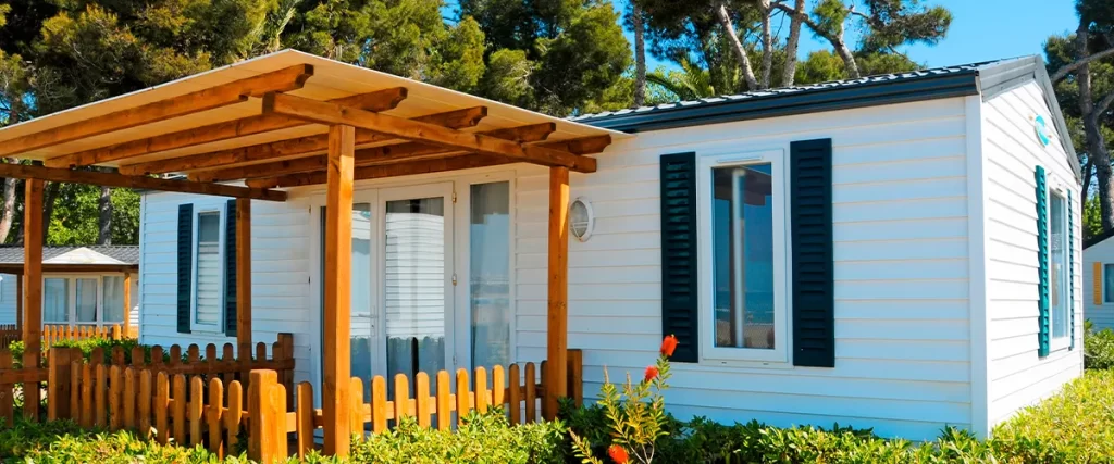 mobile home with porch